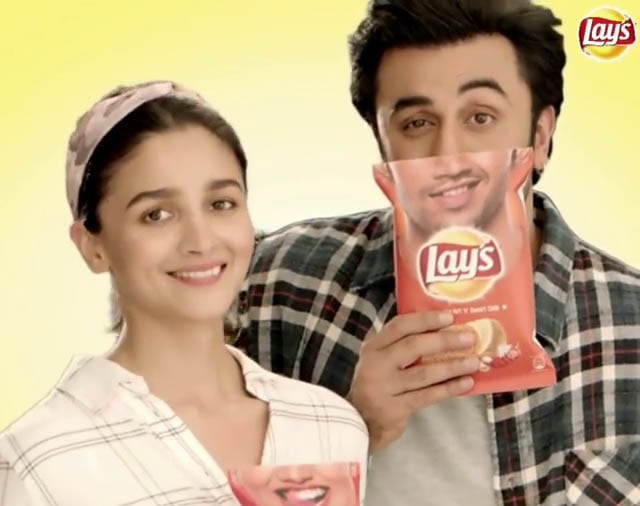 Ranbir Kapoor，Alia Bhatt聚集在一起奠定了新的廣告活動