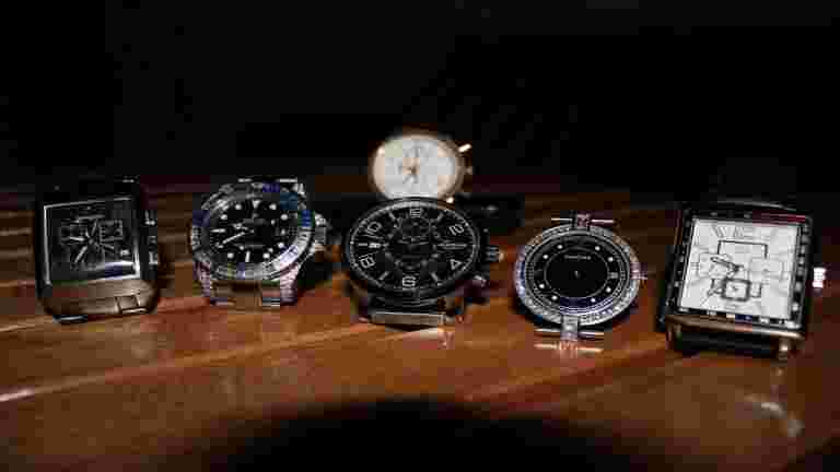 泰坦，Montblanc合資到12月結束