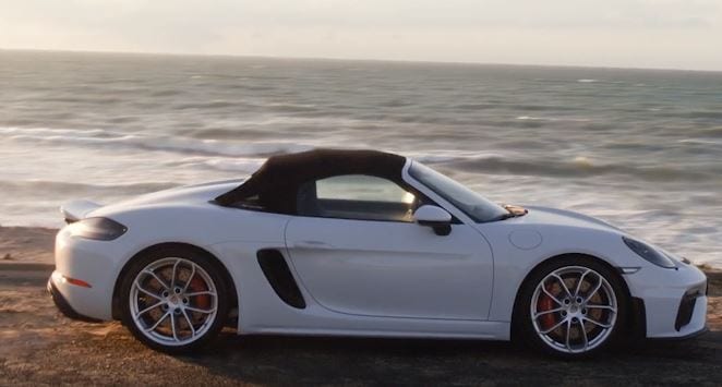 Porsche推出718 Spyder，在印度的Cayman GT4型號718 Spyder;支票價格，功能