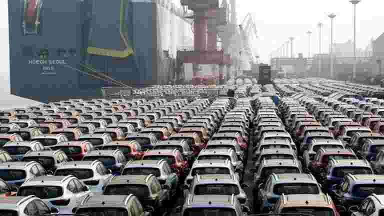 議會小組報告稱，汽車部門放緩導致3.4萬盧比的失業