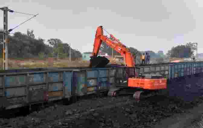 在研究對健康產生影響時，印度對煤炭的推動仍在繼續