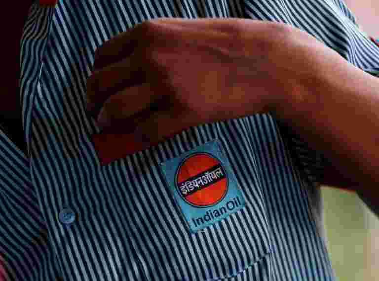 DG GST情報書籍對IOC，HPCL作為涉嫌逃稅