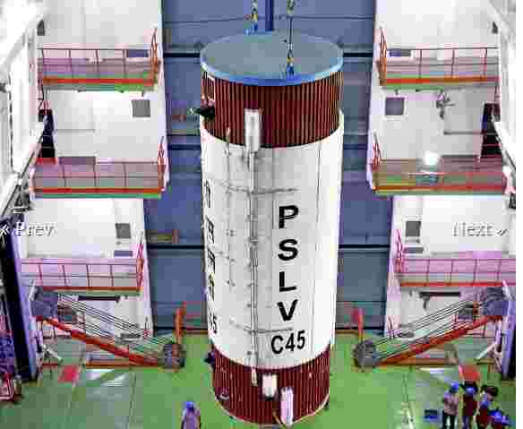 PSLV-C45攜帶印度的Emisat和28個外國衛星放在軌道上