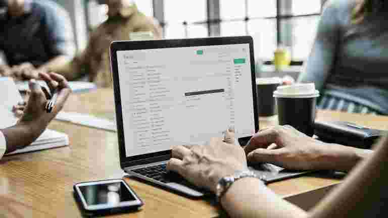 Gartner在全球范圍內削減它從1.1％到0.6％，但IT服務增長預計會增加