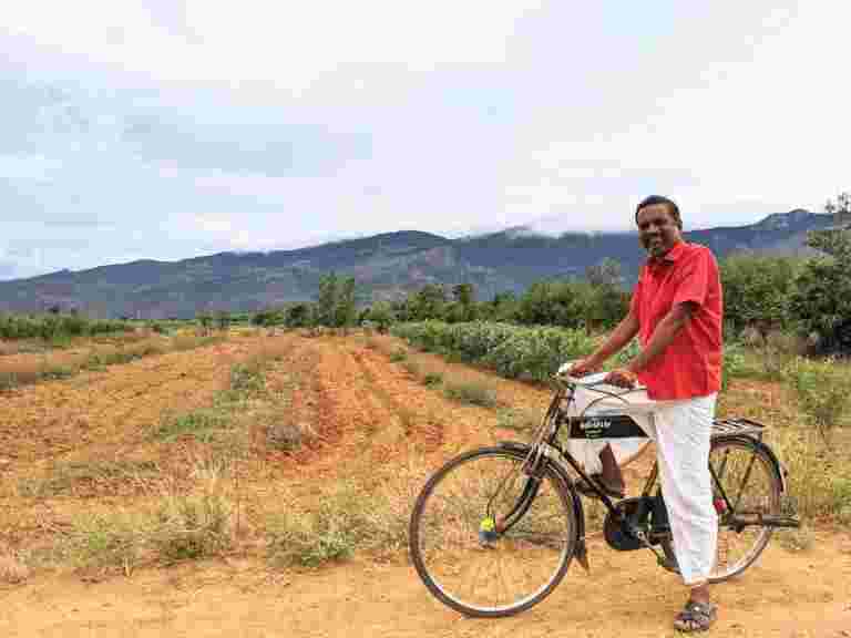 Padma Aightee和Zoho首席執行官Sridhar Vembu在印度教育中有一個大問題，這是它的......