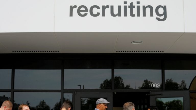 Vijay Kelkar致頭CEA搜索和選擇委員會;收到了超過20個申請