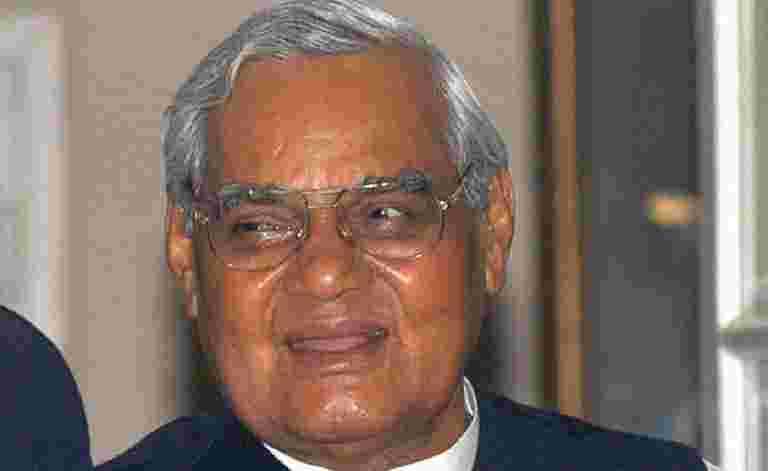 vajpayee的凡人仍然被帶到BJP總部