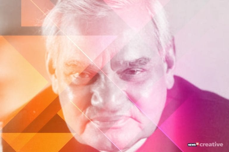 PM Modi，Amit Shah在BJP HQ獲得vajpayee的身體，領導人支付致敬