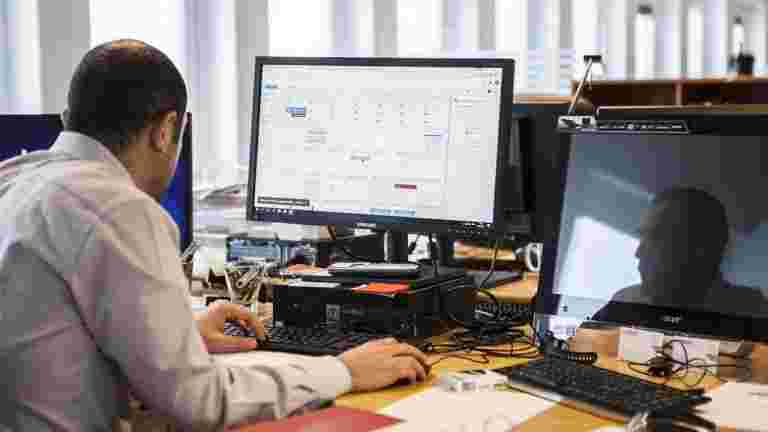 政府可能會又送到21萬盧克公司董事的另一個機會，堅持kyc規則：報告