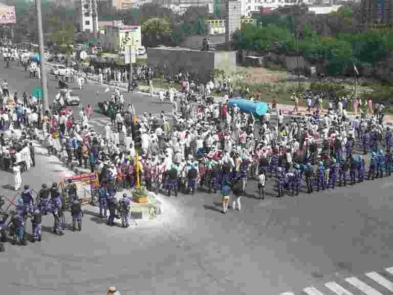 農民領導人表示，與家庭部長Rajnath Singh令人滿意的七項要求