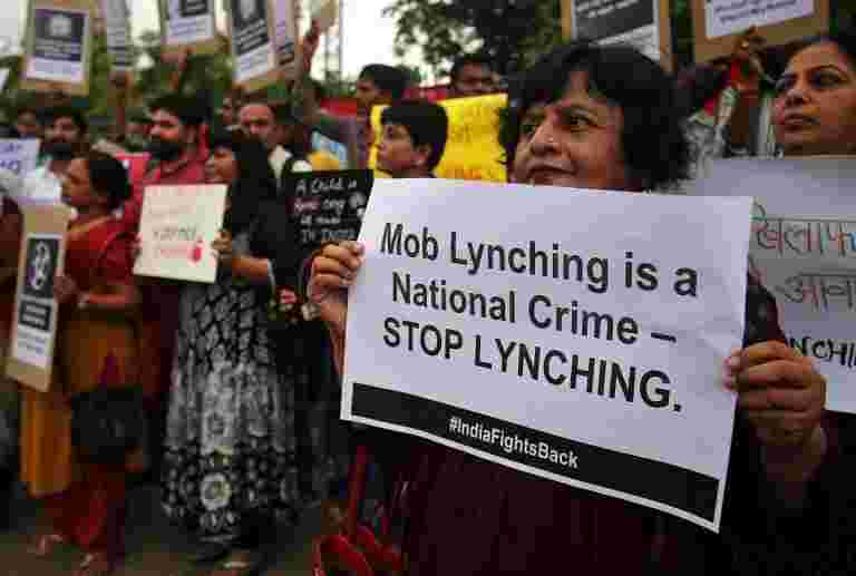 'Lynch Nation'：記者電影制片人憑證絕望和力量的見證