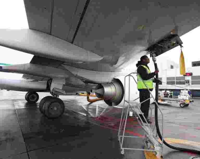 航空公司感受到印度的噴射燃料價格在過去12個月內為44％