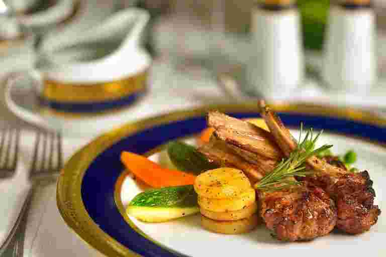 廚師恢復了缺貨的泰坦尼克號