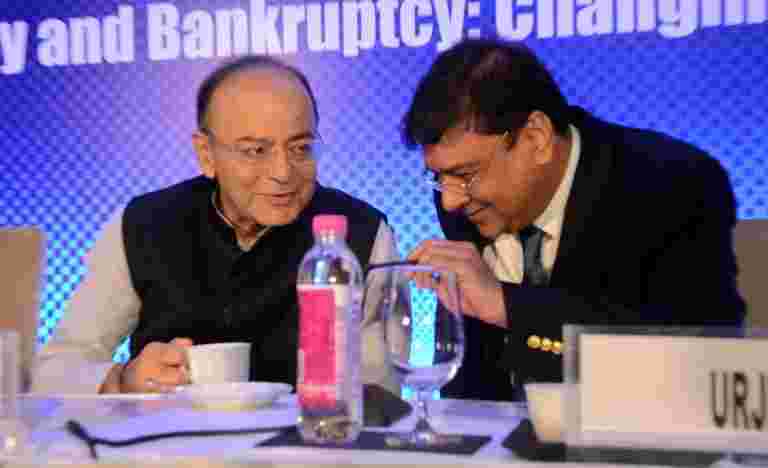 政府說，&ldquo;P-A-T-E-L，雕像！&rdquo;