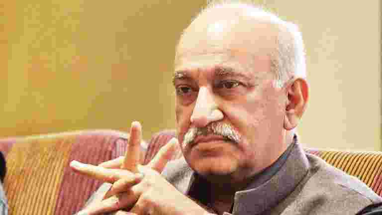 女子記者捍衛MJ Akbar，他說他的聲譽因ramani的指控而被摧毀