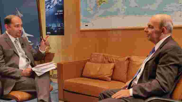 rafale行：Dassault Aviation Ceo表示，與Anil Ambani的Reliance Defense一起選擇是公司的