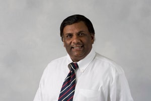 報告稱，美國在美國使用來自印度的學生作為仆人的印度教授