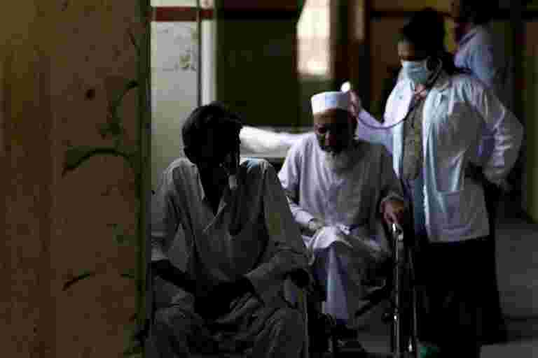 Ayushman Bharat CEO說，70％的印度人口對醫療保健需求的私營部門來說是為了私營部門