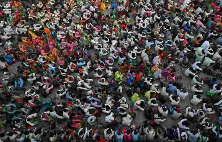 農民于1月8日舉行罷工