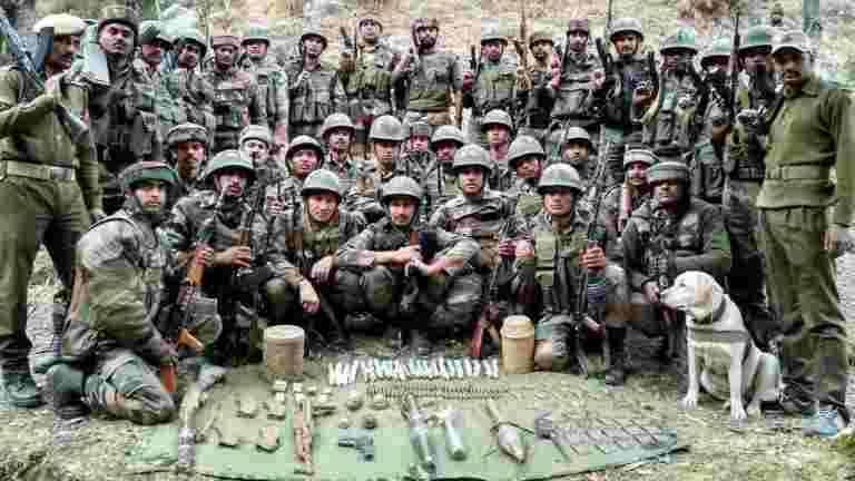 OFB獲得了生產114個遠程火炮'Dhanush'的許可