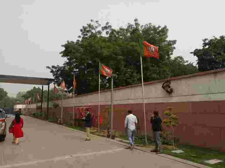 BJP說，發射福利計劃的時間不應該質疑