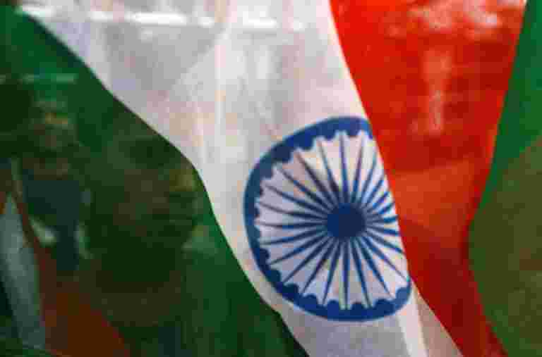 政府提出了官僚主德委員會，以探討對信息專員的投訴