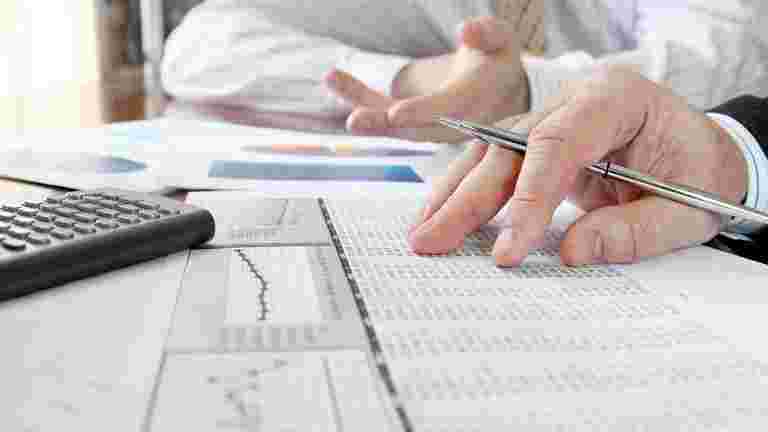 展示觸發與稅務犯罪相關的14倍的可疑報告記錄14倍：FIU.