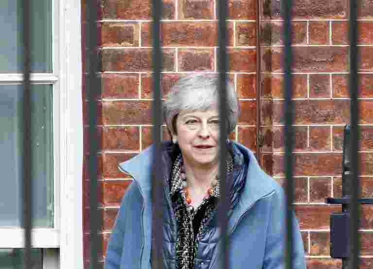 英國的Theresa可能會要求歐盟為6月30日的Brexit延期;歐盟可以提供一年