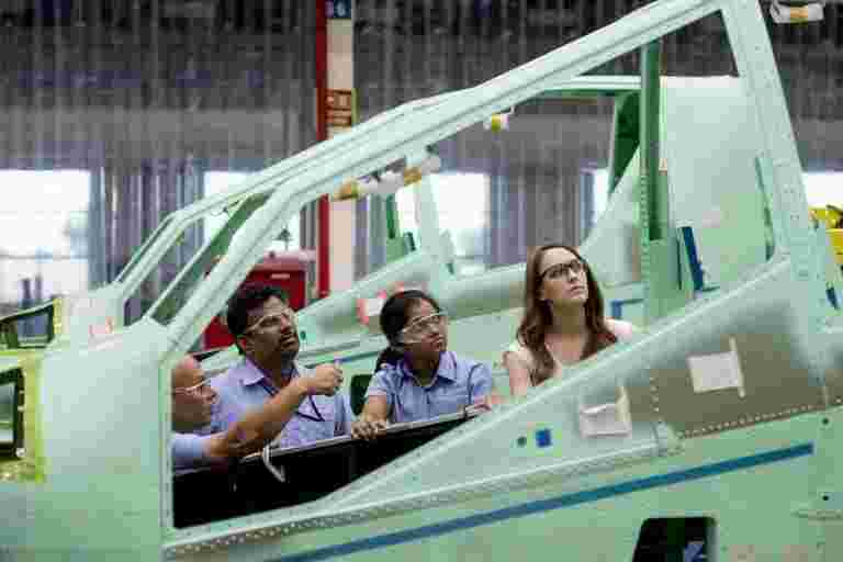 哈爾董事長說，員工罷工可能長期影響公司