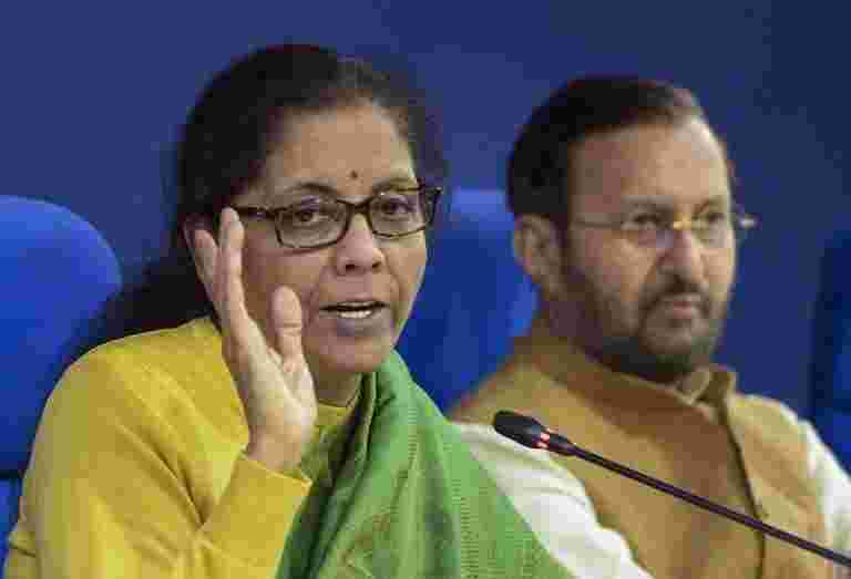 NIRMALA SITHARAMAN表示正在考慮的所得稅率