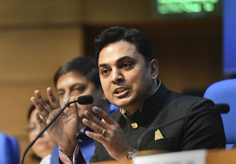 經濟調查2020：這些關鍵人士參與準備年度文件