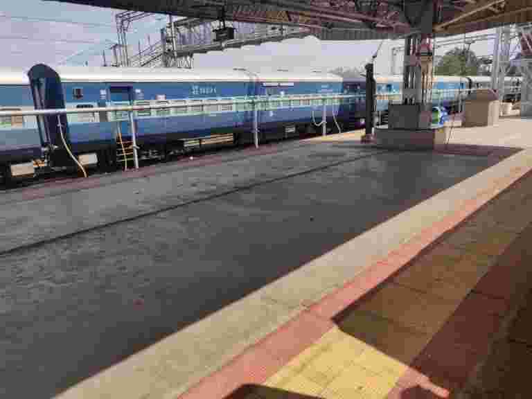 印度鐵路運營了第一列特殊的移民間運動的特殊列車