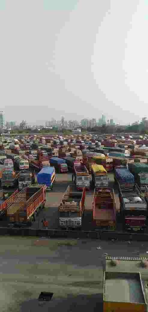 在重復的政府措施減輕局面后，卡車運動仍然是拼湊的