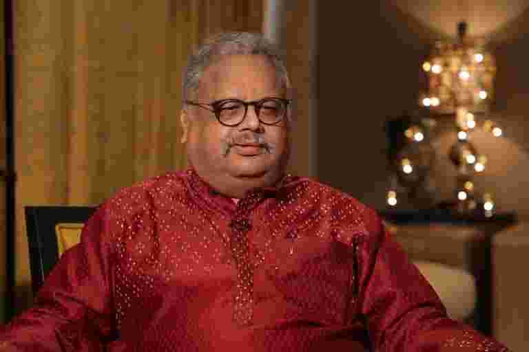 這是rakesh jhunjhunwala關于印度的經濟，股票市場和投資