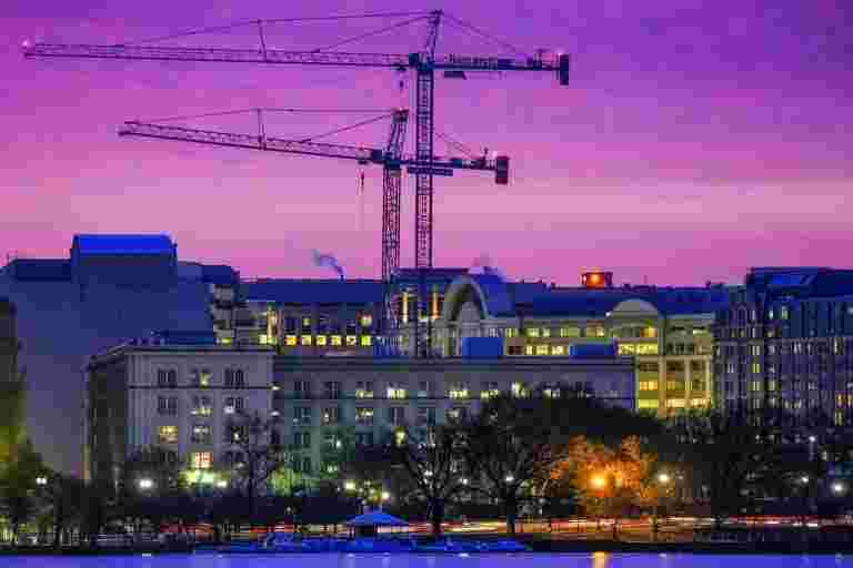 本季度預計本季度的雙數利潤率：行動建設