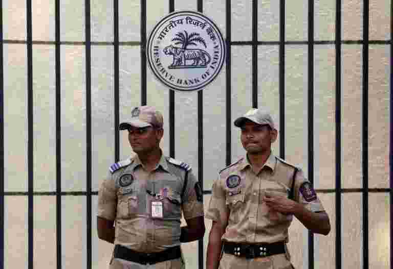 RBI委員會同意改善流動性