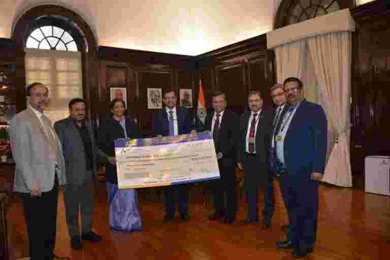 國有LIC為2018  -  1919年向政府支付2,611億盧比股息