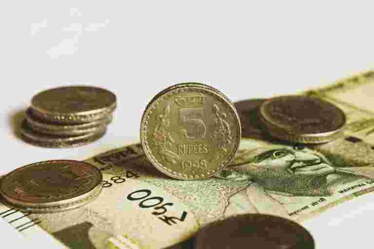 報告稱，印度的儲蓄率降至15年較低