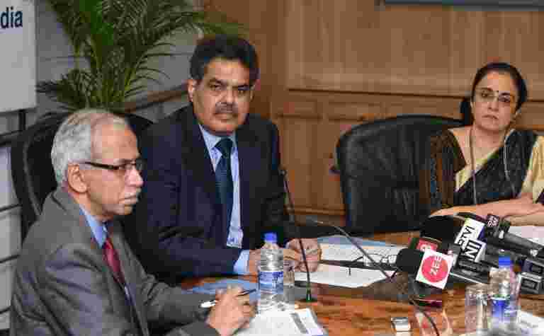 Sebi董事長Ajay Tyagi獲得了6個月的延期